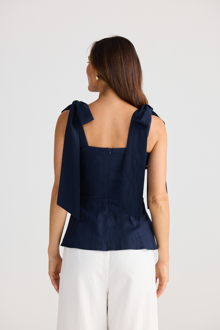 Brave + True Pippa Top BT25372-1 in navy with tie shoulder straps β Dotique
