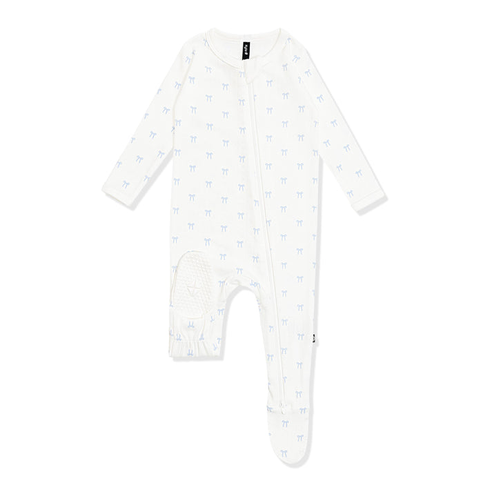 Foot pad showing the Kyte baby Logo on the Pointelle Zippered Footie in Sweet Blue Bow
