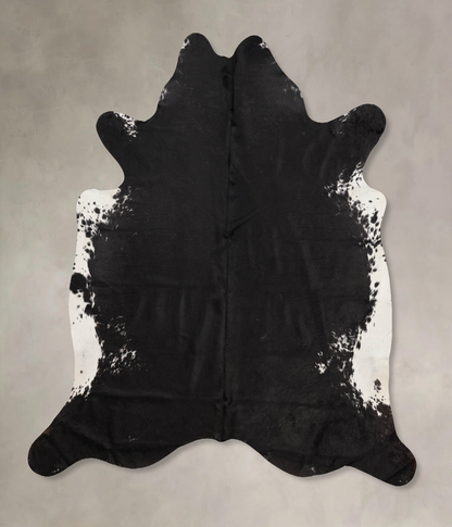 Black and White Cowhide Rug #B10339