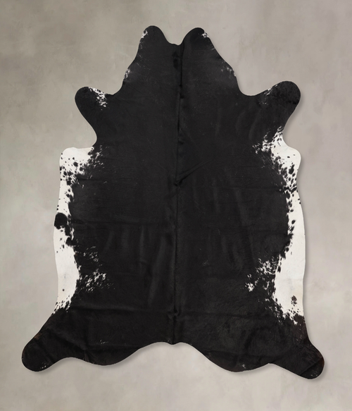 Black and White Cowhide Rug #B10339