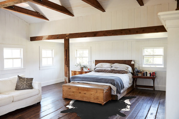 Black and White Cowhide Rug #B10339