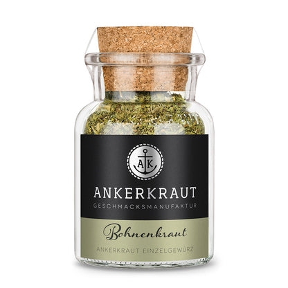 Bohnenkraut von Ankerkraut im Korkenglas auf weißem Hintergrund.