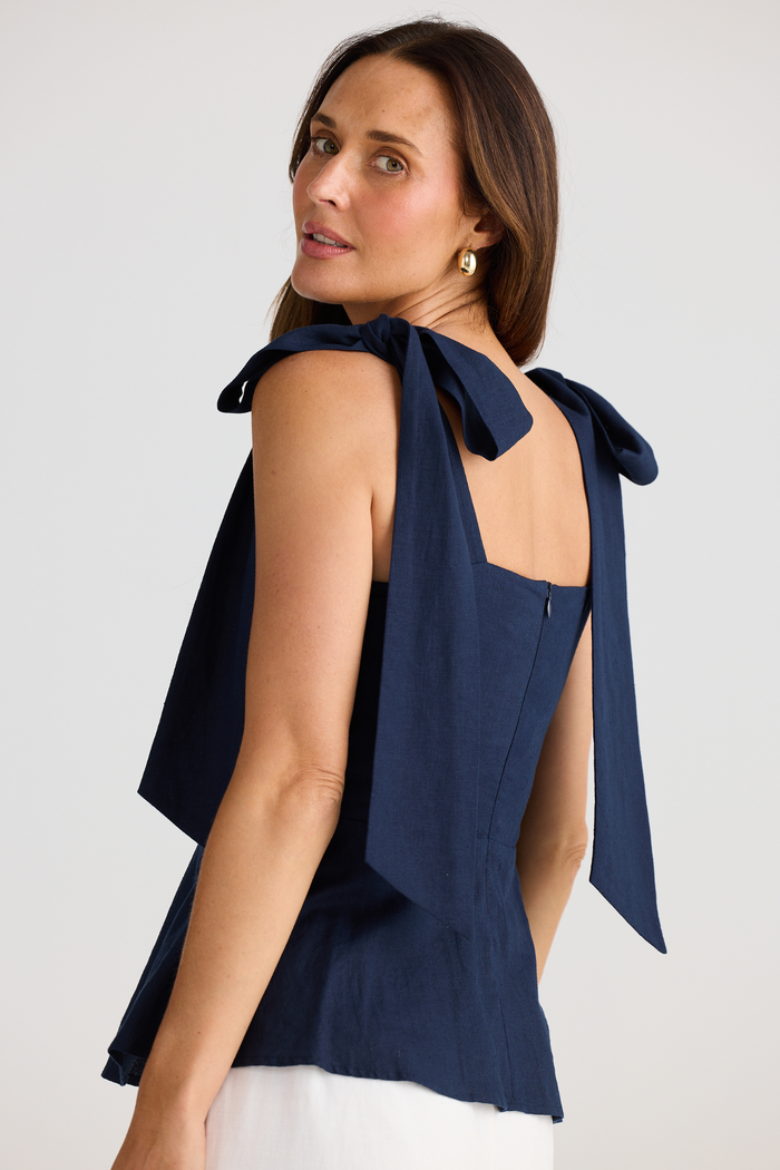 Brave + True Pippa Top BT25372-1 in navy with tie shoulder straps – Dotique