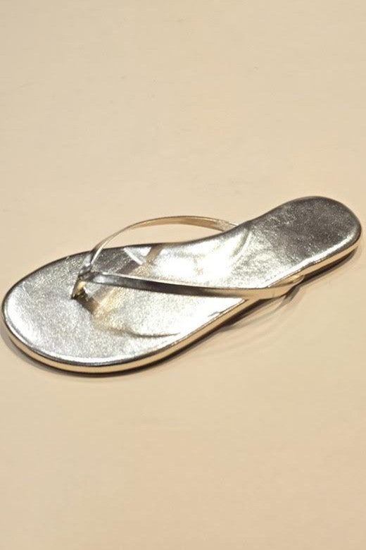 Coastal Calm Flip Flops *Final Sale*