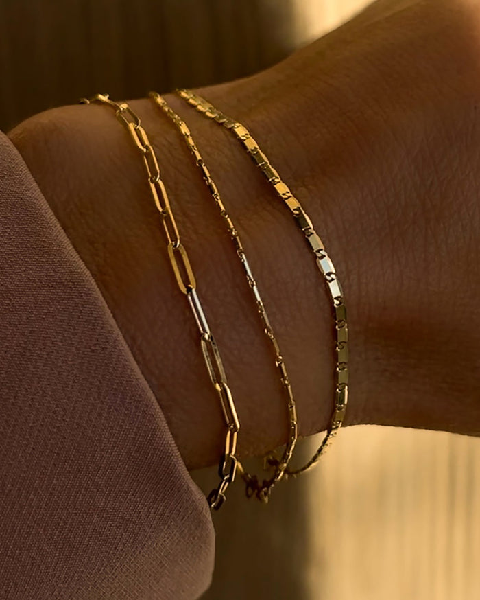 Flat Drawn Bold Bracelet