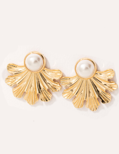 Gold Fan Pearl Stud Earrings – Elegant Statement *Final Sale*