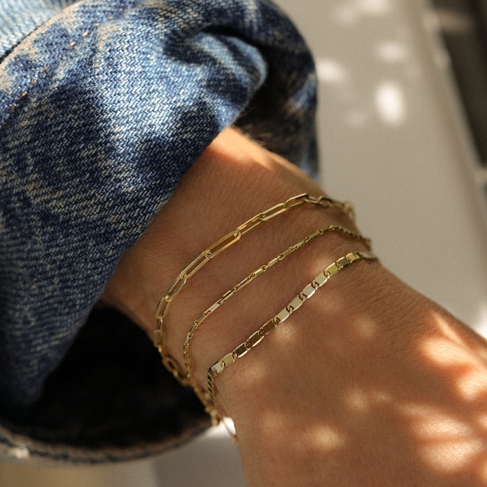 Golden Line Chain Bracelet