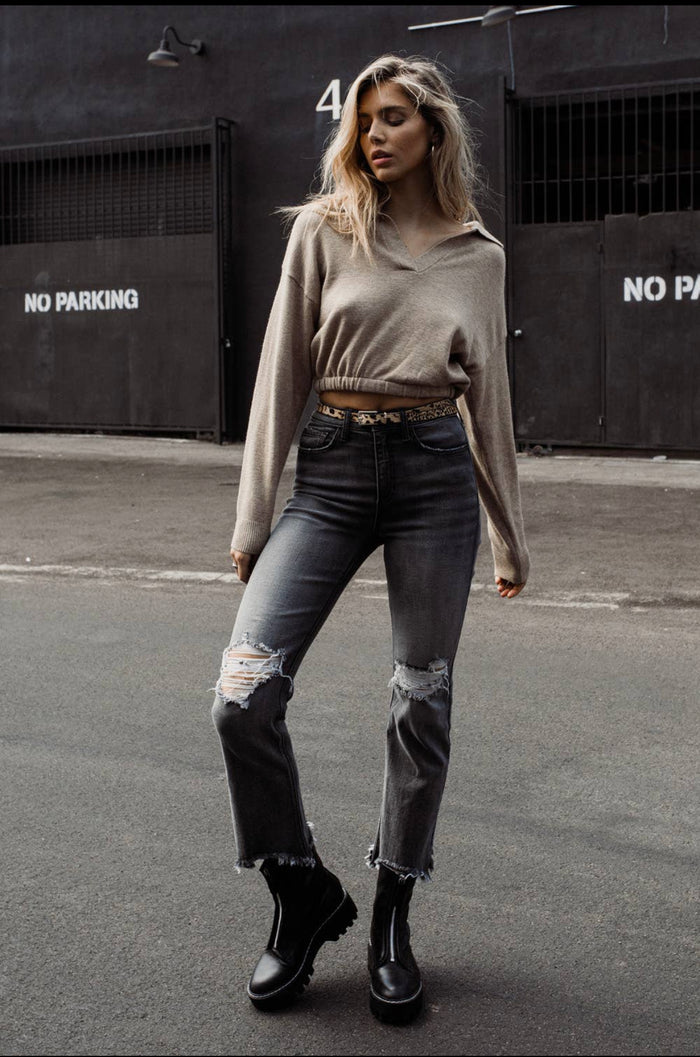 High Rise Frayed Hem Jeans