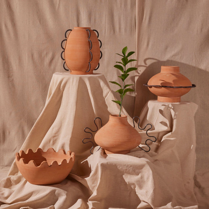 Ines Terracota Vessel - side view