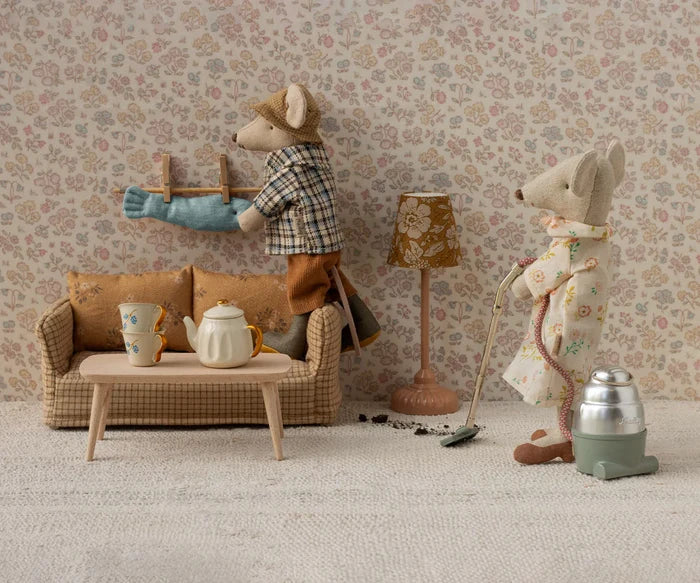 Maileg Coffee Table, Mouse, Nature