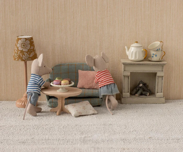 Maileg Oval Coffee Table, Mouse, Nature