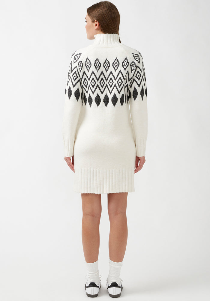 Buffalo Dresses Beige Knit Casual Dresses Easy-Wear Silhouette Easy-Care Styling