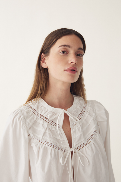 Noella 15050001 N-Marceline Blouse White cotton tie front blouse with balloon sleeves at Dotique