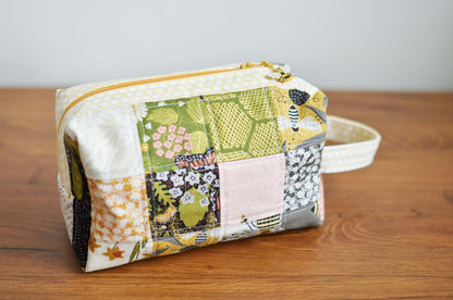 Patchwork Pouch - Bee Garden