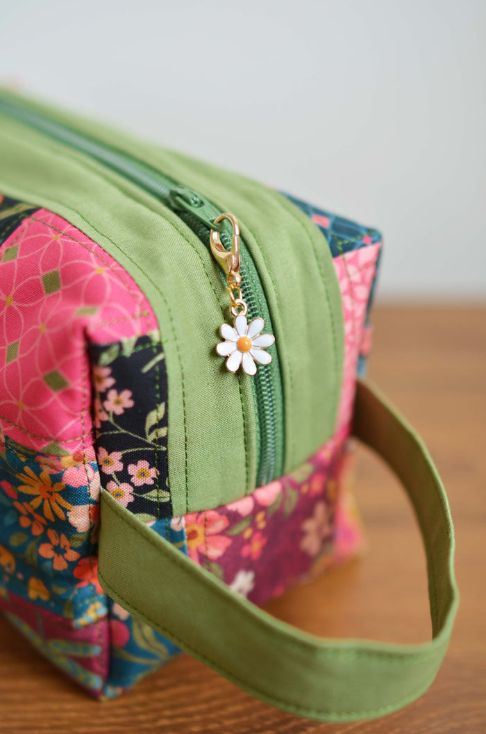 Patchwork Pouch - Sagewood