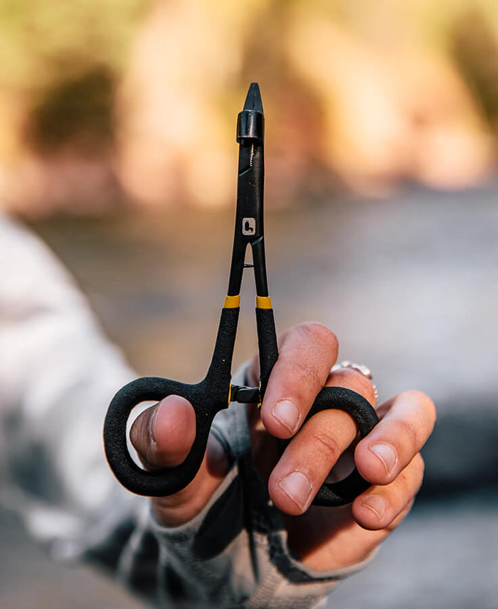 Rogue Hook Removal Forceps