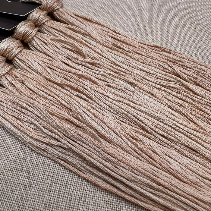 Roxy Floss Collection 8yd Polished