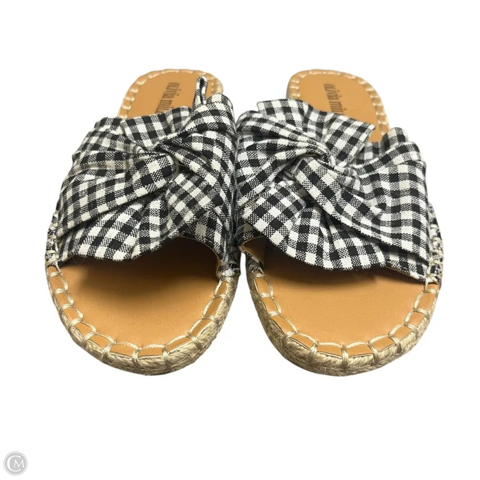 Sandals Flats By Olivia Miller In Black & White, Size: 6