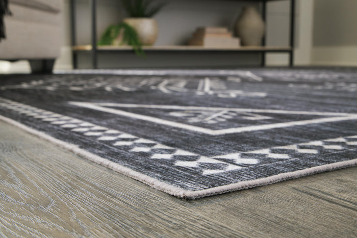 Signature Design Washable Medium Rug 4.92 FT by 6.98 FT