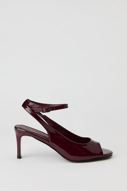 Slingback Kitten Heel